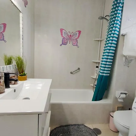 Luminoso Apartamento Plaza Charco شقة
